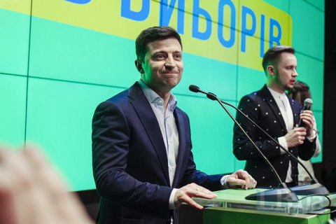 Зеленский хочет избавиться от Луценко