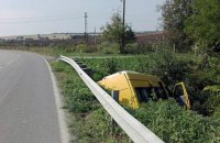 В Болгарии микроавтобус столкнулся с фурой, 18 человек пострадали