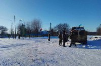 Участники блокады на Донбассе начали перекрывать автодороги
