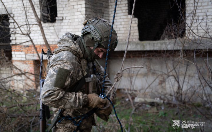 Генштаб ЗСУ: Росіяни тиснуть на Покровському і Гуляйпільсько