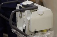 Лікарні Київщини отримали критично важливе обладання, зокрема апарати ШВЛ і УЗД