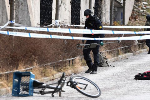 ​В Стокгольме возле станции метро взорвалась граната