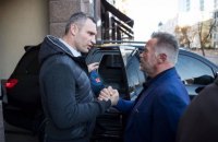 Шварценеггер привітав Кличка з перемогою на виборах