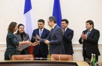 Украина взяла у Франции €64 млн в кредит для водоснабжения Мариуполя