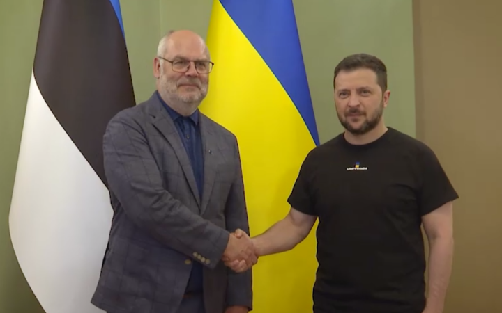 У Київ прибув з візитом президент Естонії