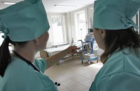 В Хмельницкой области соцработница спаивала пенсионерку, чтобы завладеть земельным паем