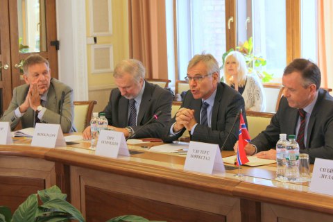 Норвежцы заинтересовались строительством солнечных электростанций в Украине