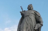 У памятника Богдану Хмельницкому в Кривом Роге отпала правая рука