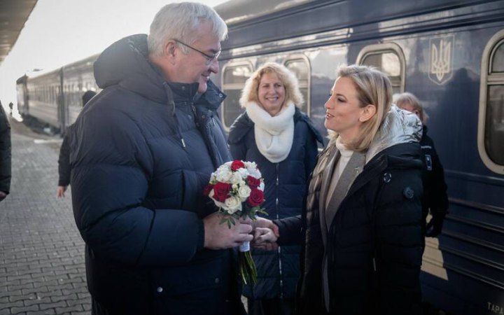 До Києва прибула міністерка міжнародних справ Австрії (оновлено)