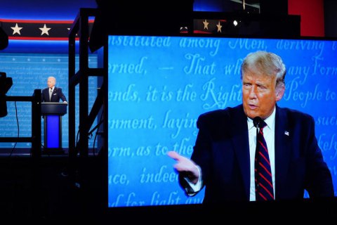 Трамп заявив, що братиме участь в остаточних дебатах з Байденом