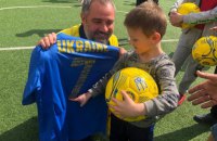 Збірна України з футболу представила новий дизайн форми гравців