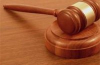 Тимошенко обязали выплатить €300 тыс. из-за иска против Азарова