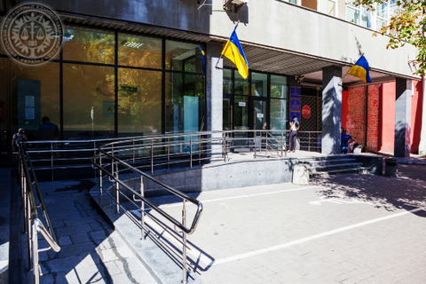 В Киеве "заминировали" апелляционный суд на Московской улице