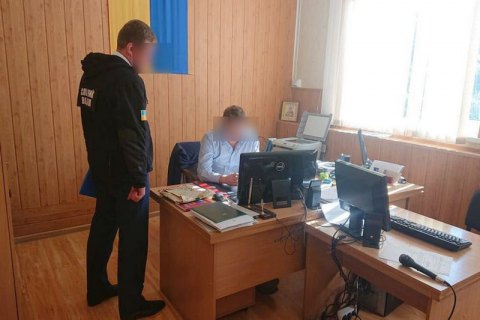 В Одесской области глава райсуда попался на взятке $6 тыс., но дело возбудили о мошенничестве