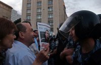 При разгоне акции у Госдумы задержали 150 сторонников Навального