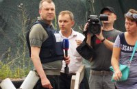 Муж российской пропагандистки Скабеевой приехал снимать ремонт моста в Станице Луганской