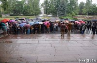 В Николаеве главу "Укроборонпрома" встретили пикетом 