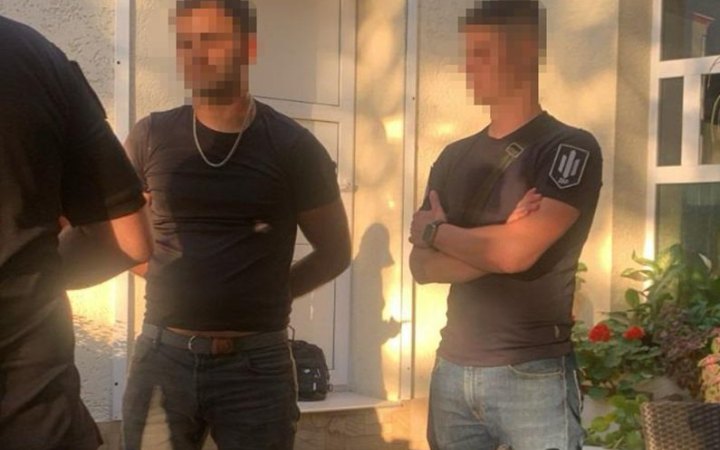 ДБР затримало командира судна ВМС, який без хабаря не відпускав моряків на берег