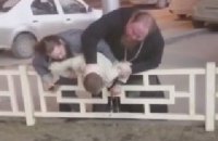 В Новосибирске экс-священник избил водителя-оппонента крестом