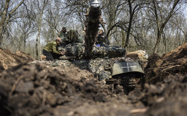 ​ЗСУ відбили понад 60 атак росіян на чотирьох напряках. Найзапекліші бої – за Бахмут, – Генштаб