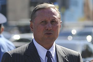 Ефремов: Сорос дал денег на африканский вариант смещения власти в Украине