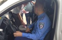 В Чернигове суд приговорил двух полицейских к тюремным срокам за взяточничество