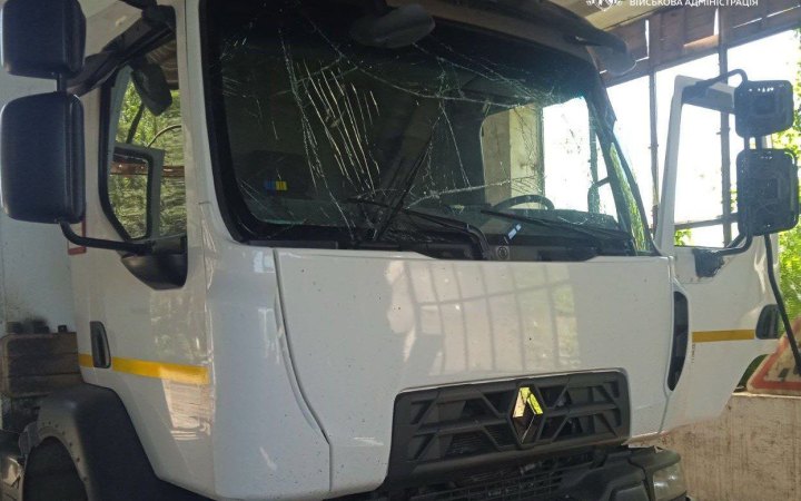 На Дніпропетровщині через атаку ворожого дрона поранені 13 цивільних