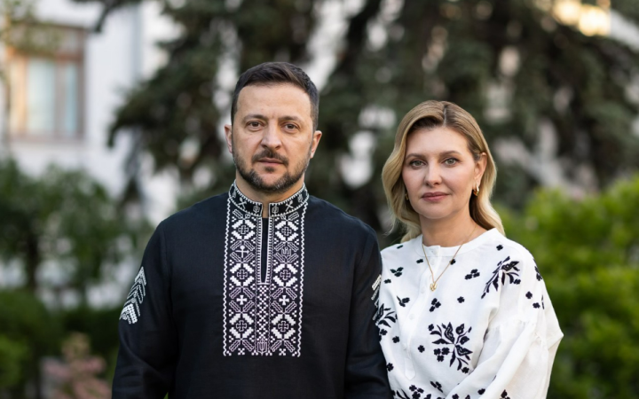 “Символ єднання всіх поколінь українців”: Зеленський поздоровив громадян з Днем вишиванки
