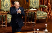 Нурсултан не залишить Казахстан