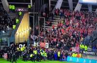 Во время матча чемпионата Франции по футболу обрушилась трибуна с болельщиками