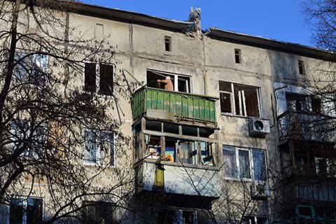 Ремонтники не смогли начать работы на ЛЭП в Авдеевке