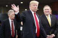 Почему Трамп уволил своего советника Болтона?