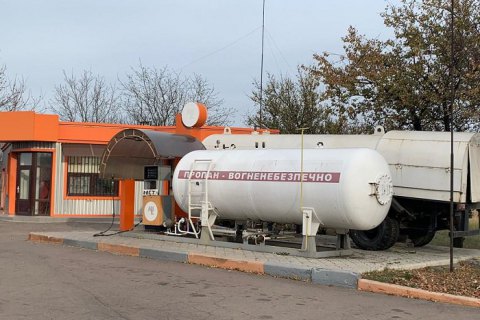 У прифронтовій Авдіївці закрили нелегальну АЗС