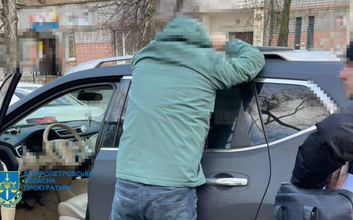 Начальника управління однієї з міськрад Дніпропетровщини викрито на хабарі, - ОГ
