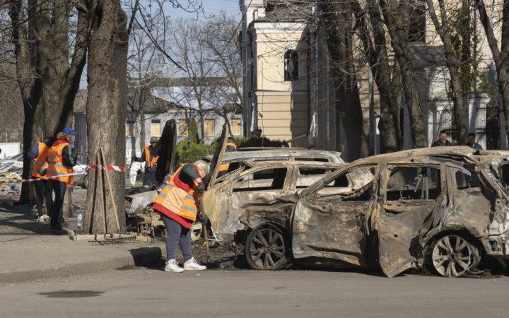 Суми. Місто, яке просипається крізь пальці 