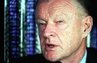 Бжезинский назвал Януковича диктатором