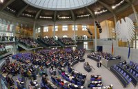 ФРГ и Франция призвали разработать новый Елисейский договор