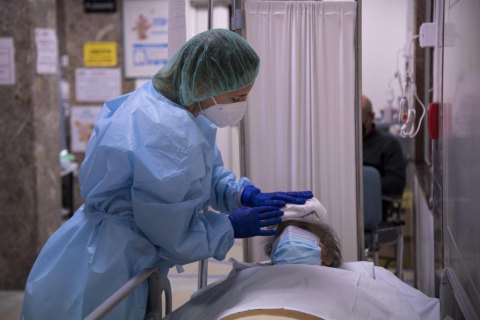 В мире ковидом болеют 20,5 млн человек, выздоровели более 52 млн