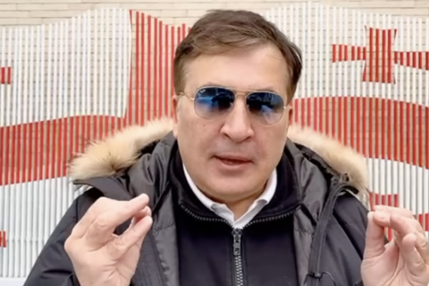 Саакашвили доставили в военный госпиталь, он прекратил голодовку