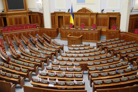 Зал заседаний Рады будут кварцевать в перерыве на каждом заседании