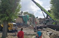 Бійці ДСНС знайшли ще двох загиблих внаслідок обстрілу росіянами Чугуєва