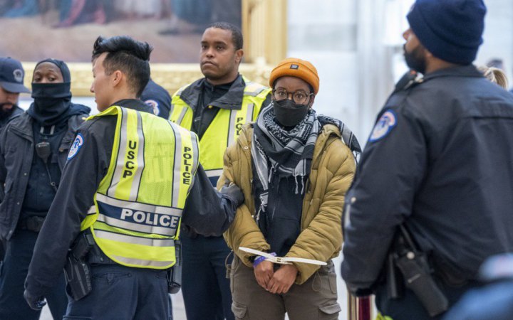 Після пропалестинських протестів у США затримали понад 60 осіб
