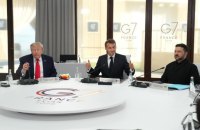 Лідери G7 майже годину чекали на Трампа, Макрона і Зеленського перед засіданням у Франції