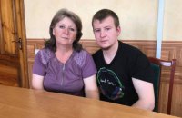 Мать российского военного Агеева пустили к сыну