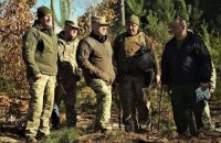 Укріплюються оборонні рубежі Києва