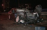 В Киеве на проспекте Науки в масштабной аварии пострадало два человека