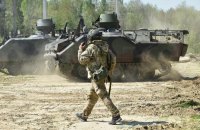 Сухопутні війська відпрацювали навички наступальних дій на американських БТРах