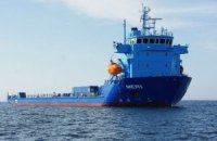 В Камеруне украинским морякам не дают сойти на берег