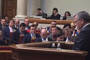 Коморовский не видит свободной Европы без Украины