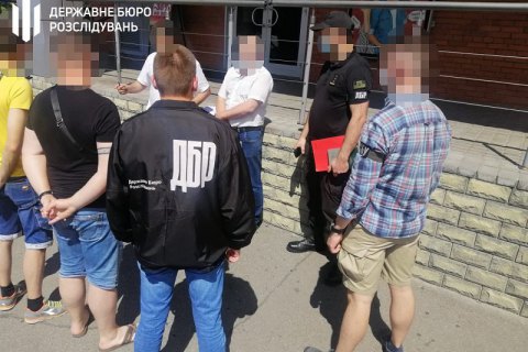 Майор СБУ и полковник запаса передавали секретные данные российским спецслужбам в конфетах